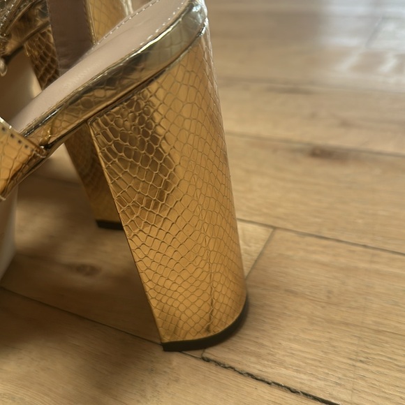 Platform heels - Picture 4 of 6